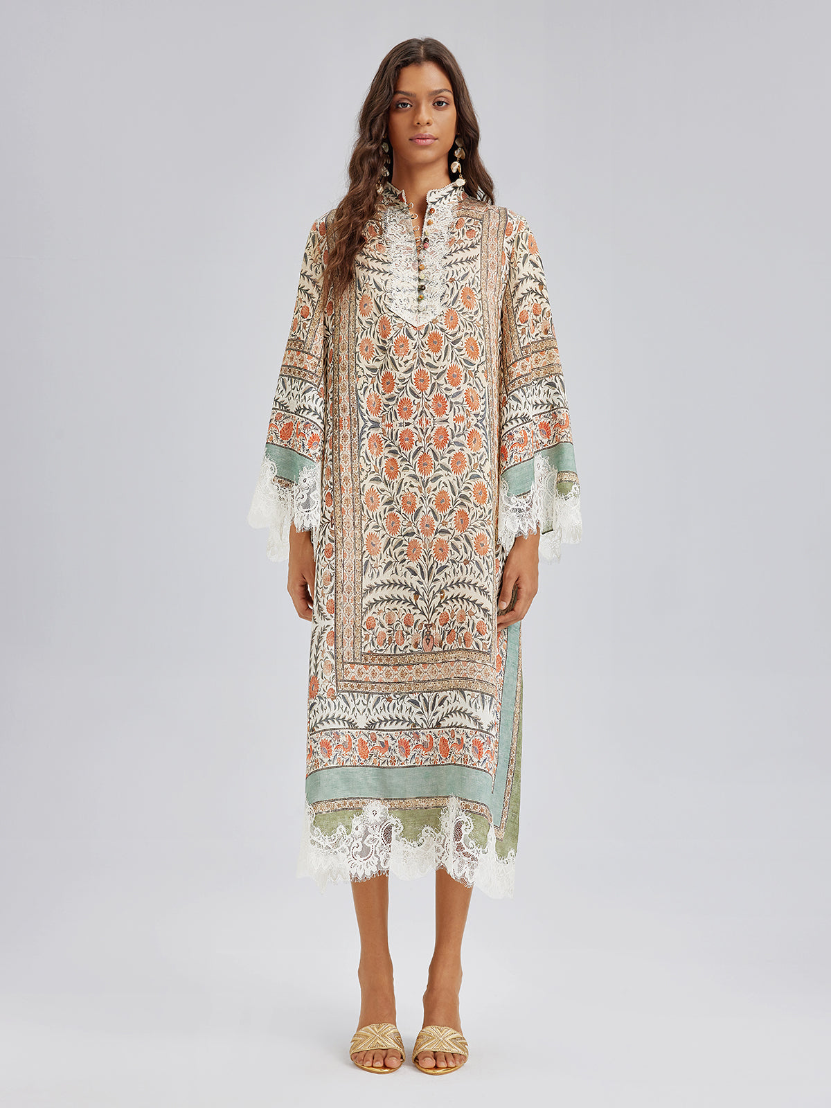 Casual clothing item with soft feel and easy styling
