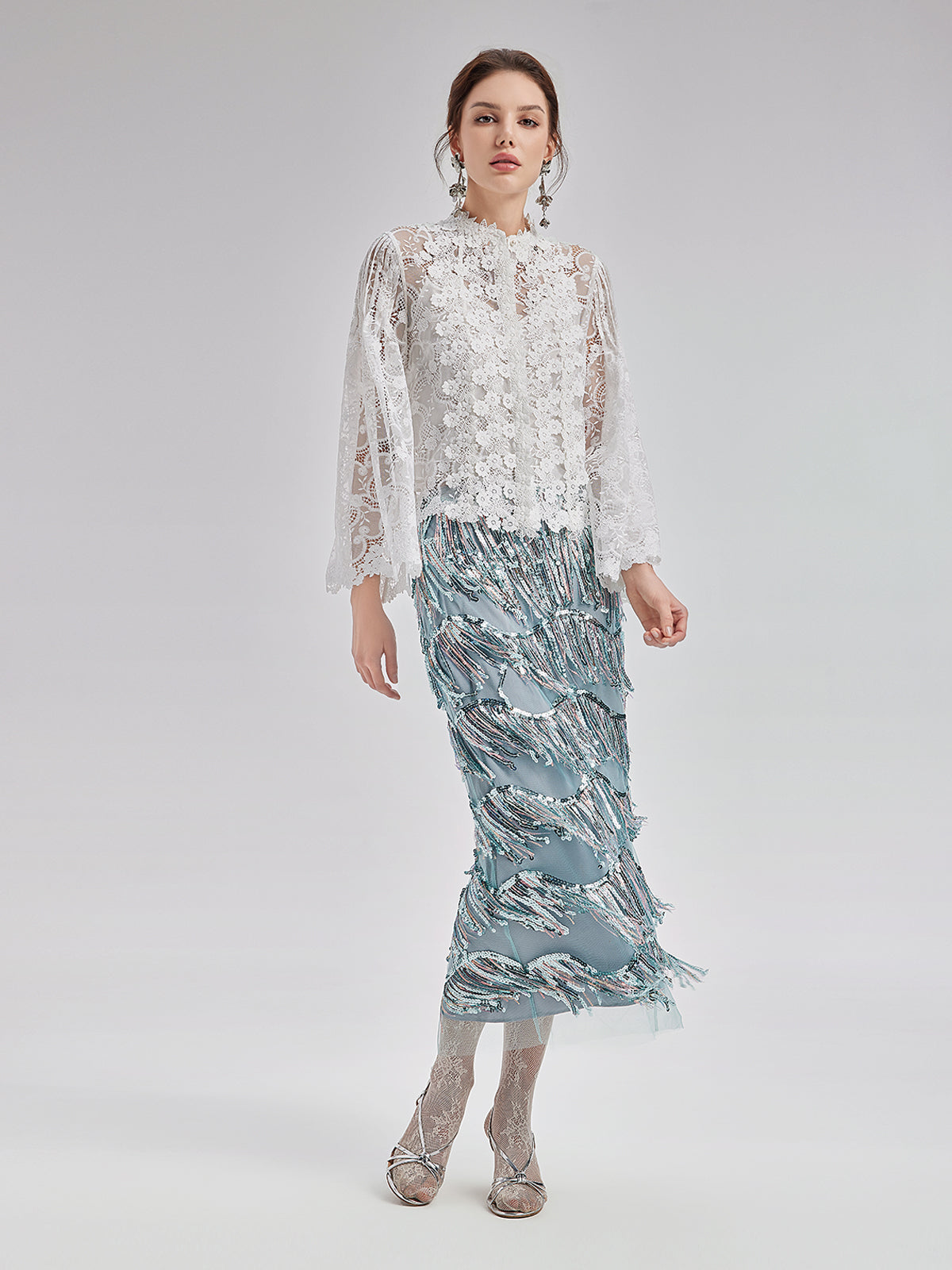 Final Sale | Classic Lace Embroidered Bell-Sleeve Top