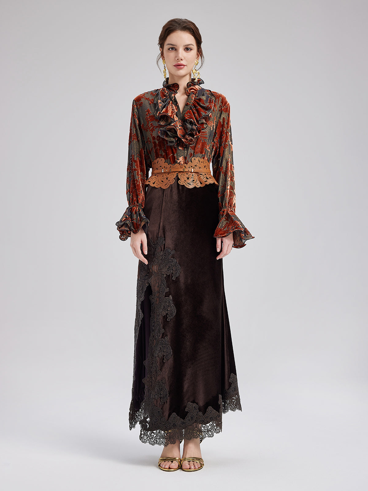 Embroidered dress with elegant texture