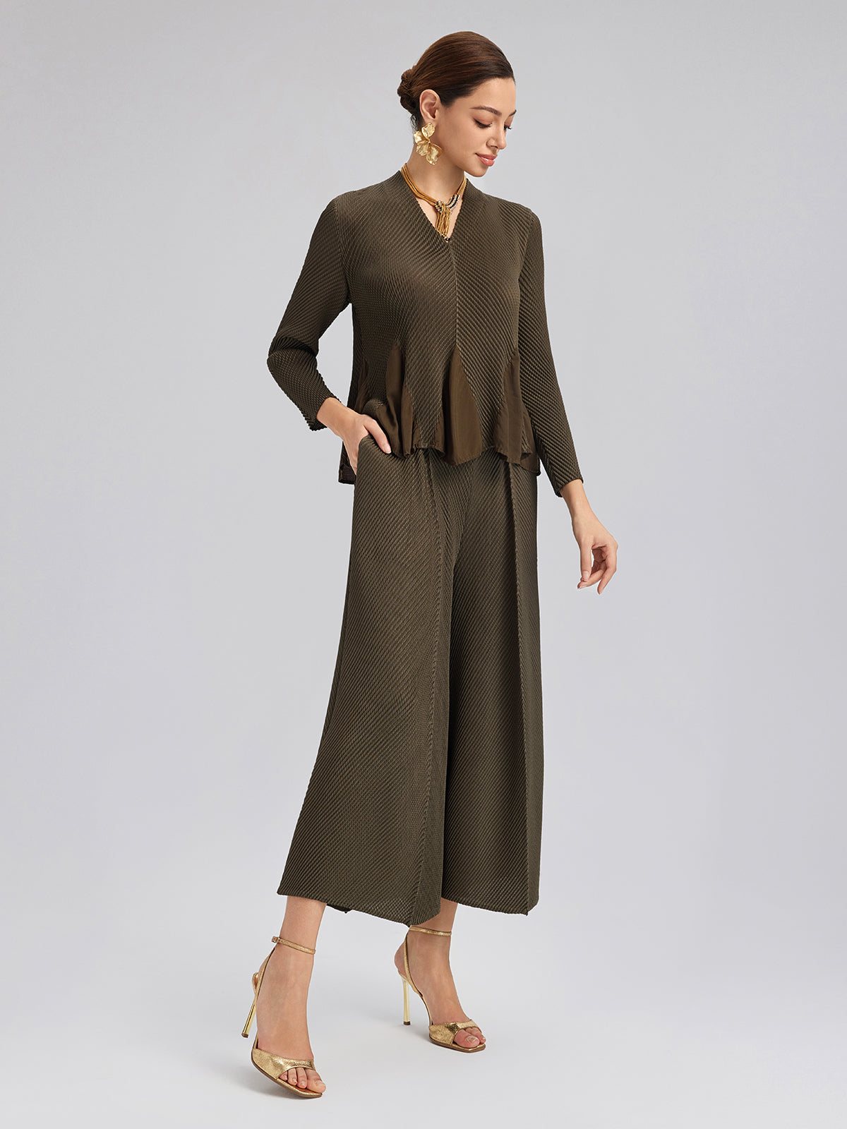 Pleated-Texture Elastic-Waist Wide-Leg Pants