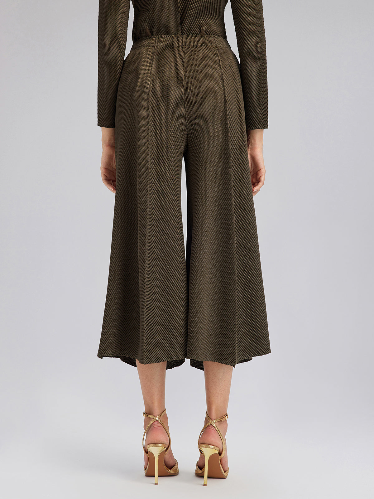 Pleated-Texture Elastic-Waist Wide-Leg Pants