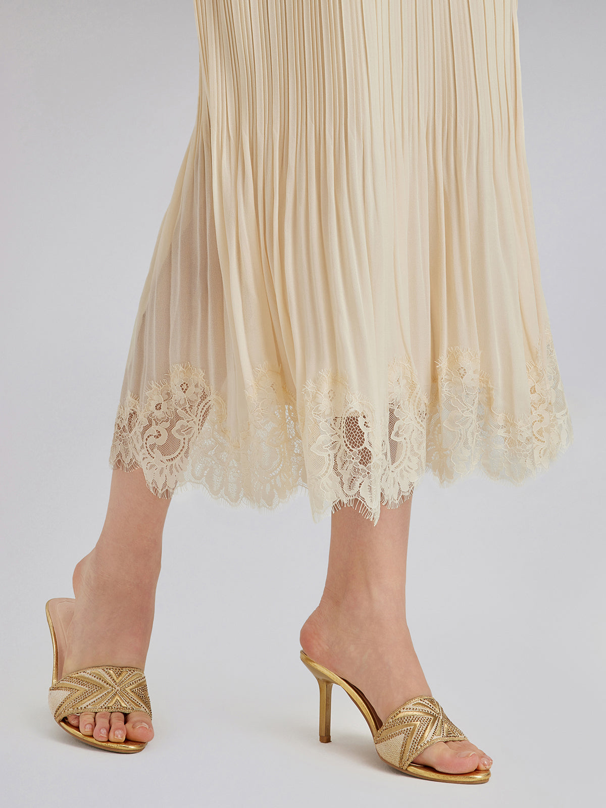 Final Sale | Pleated Lace Stretch Waist Set