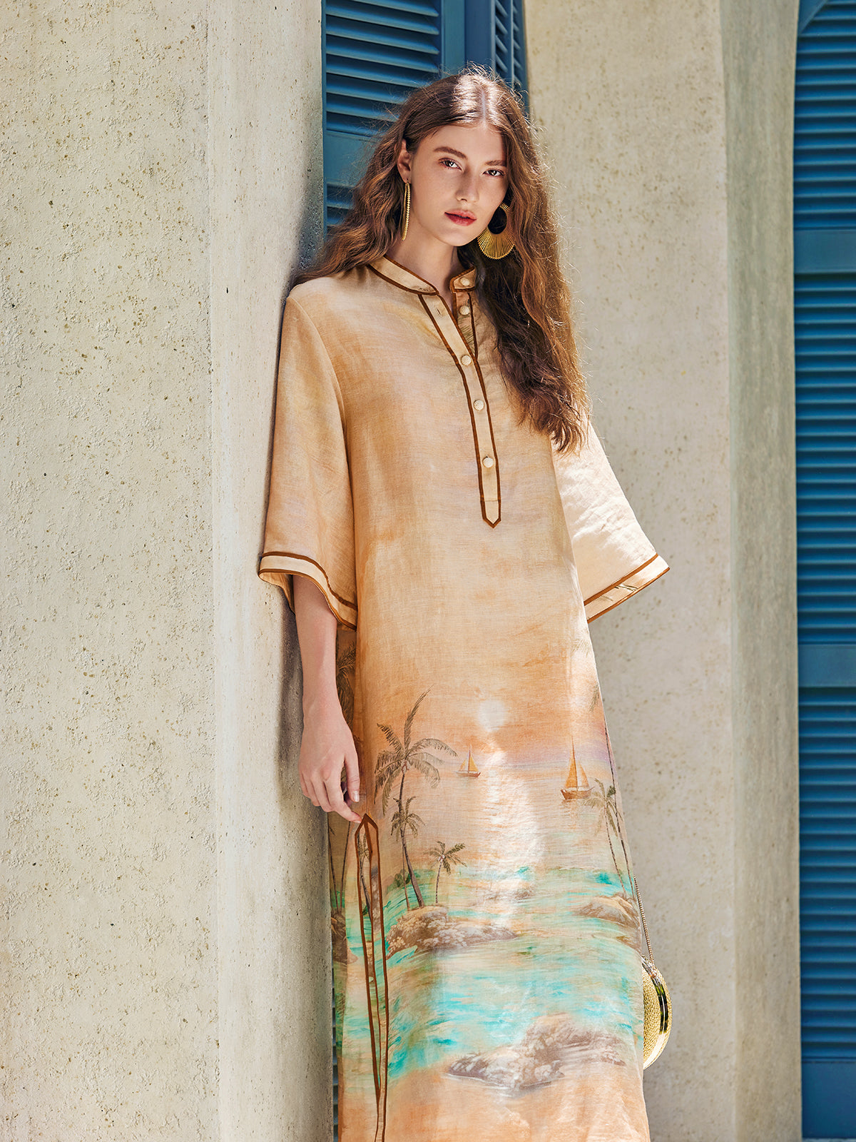 Stylish dress with refined modern design