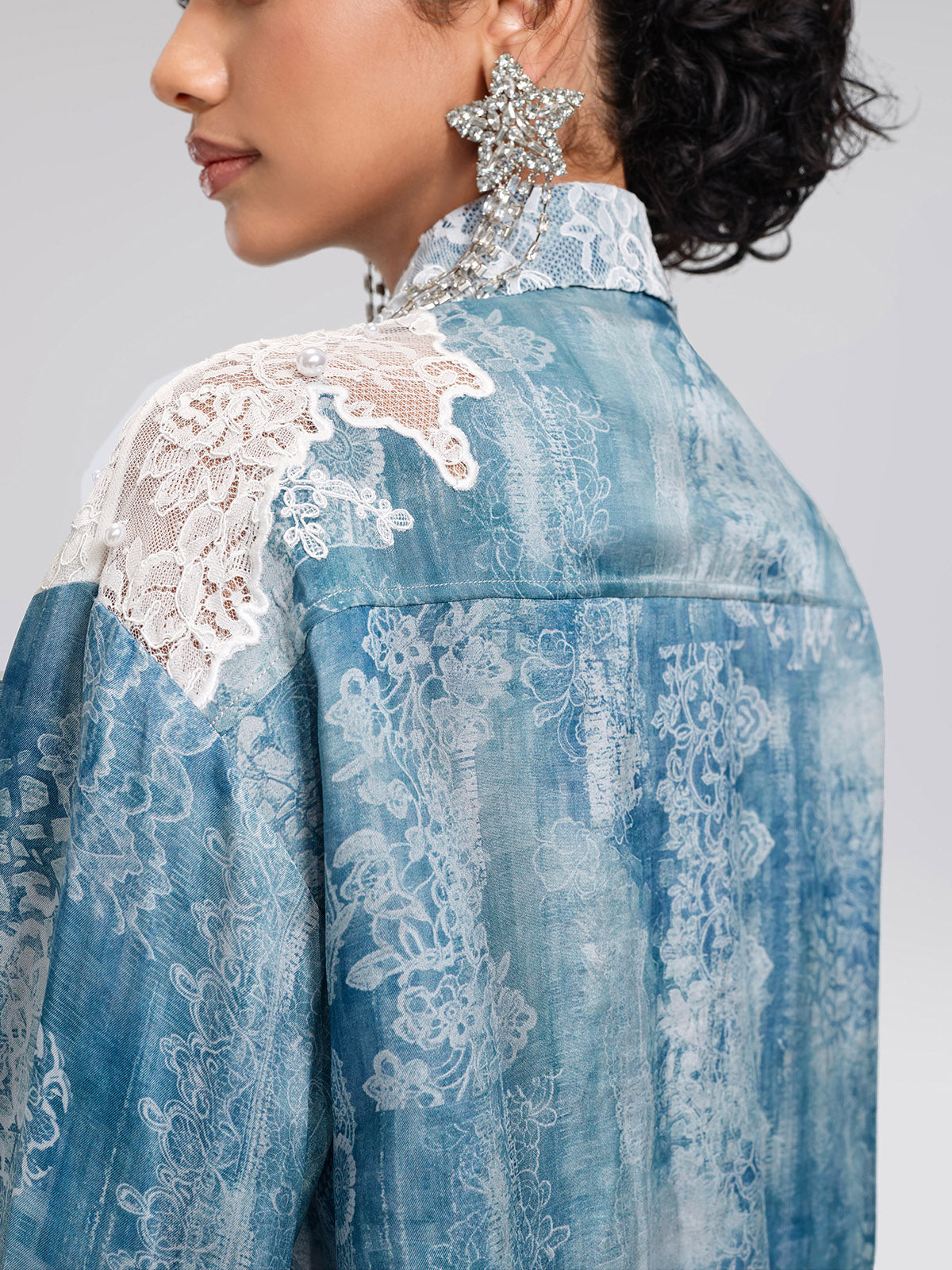 Tencel Embroidery Lace-Panel Shirt (Detachable Floral Included)