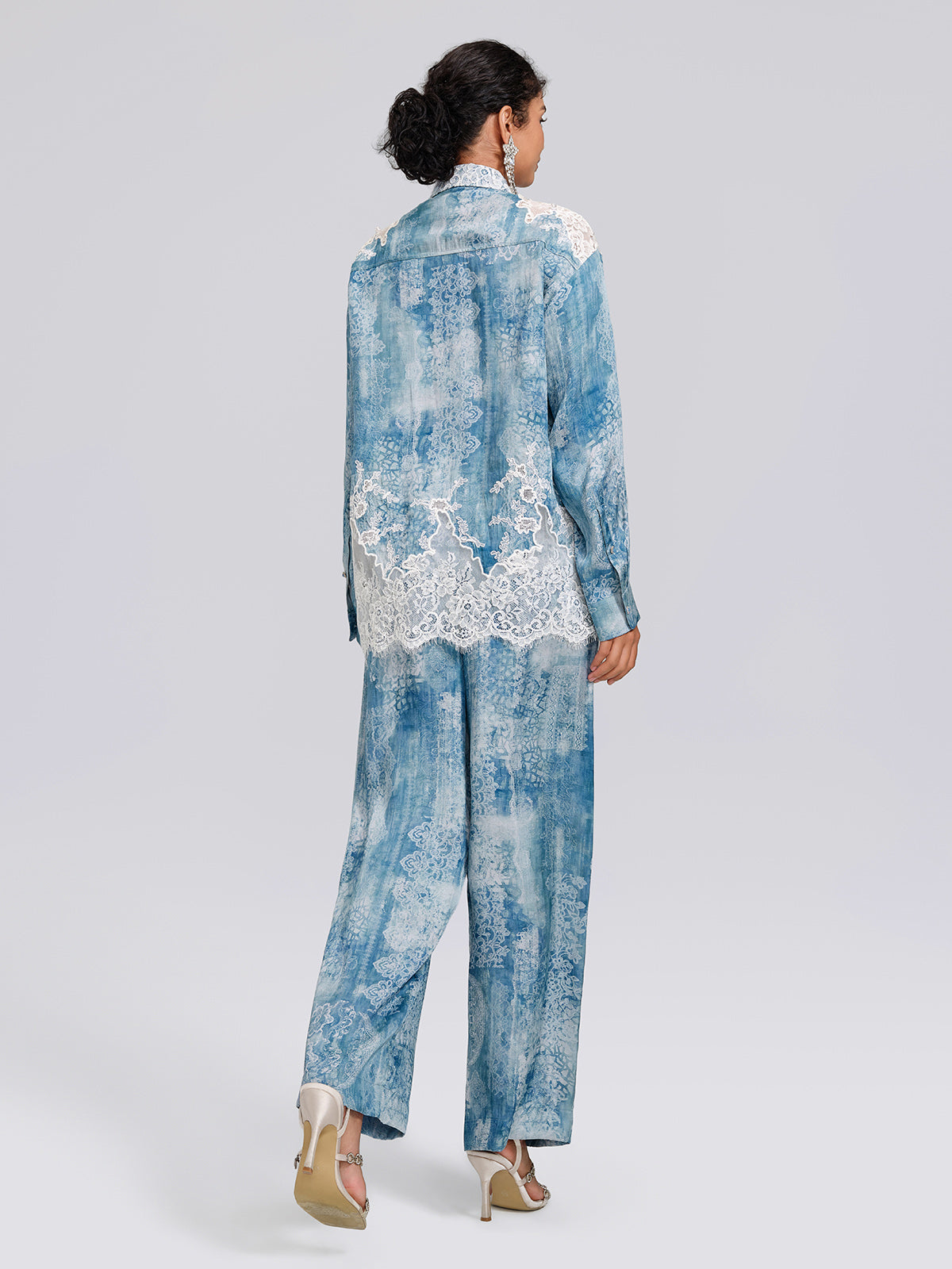 Tencel Embroidery Lace-Panel Shirt (Detachable Floral Included)