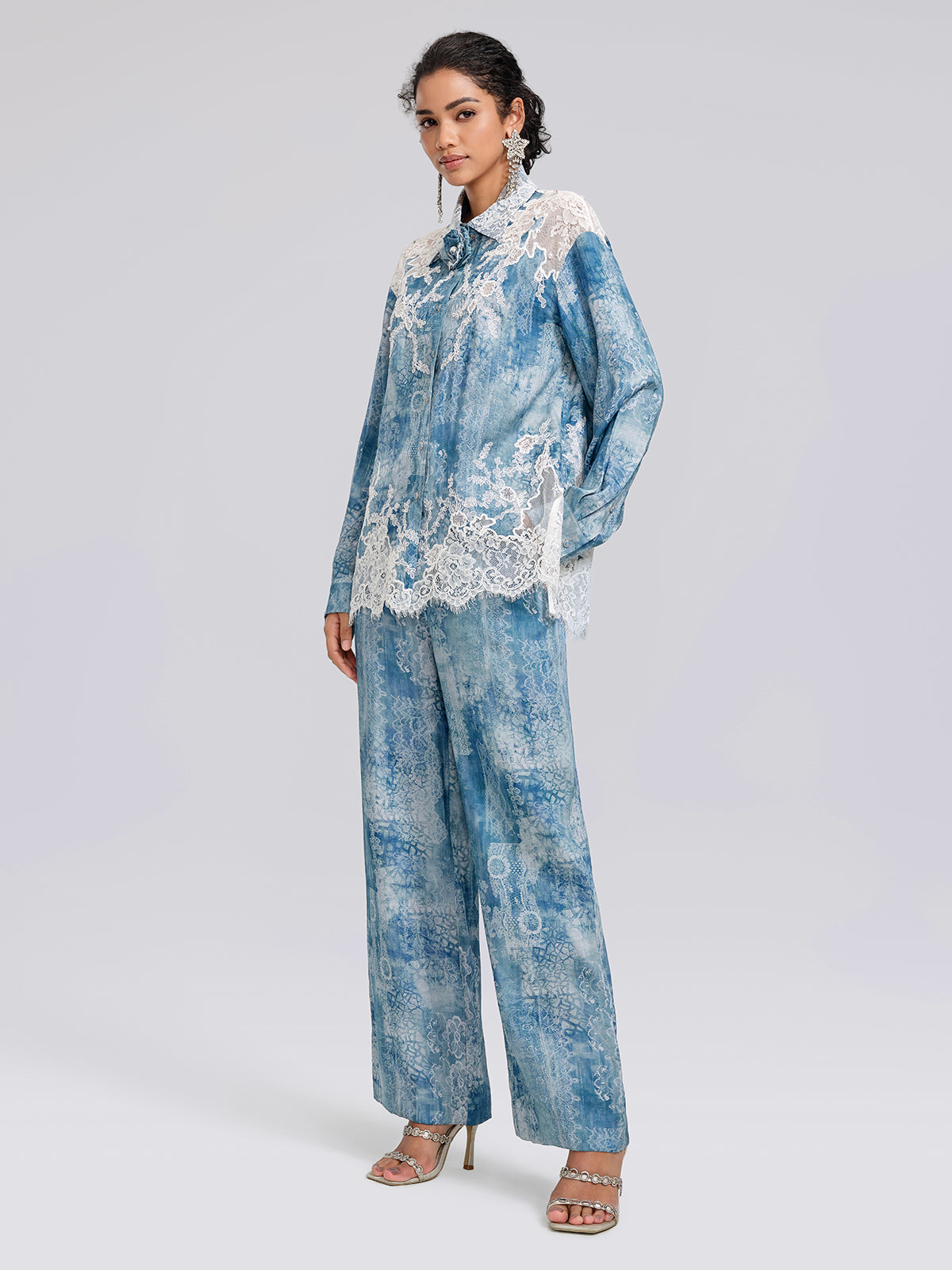 Tencel Embroidery Lace-Panel Shirt (Detachable Floral Included)