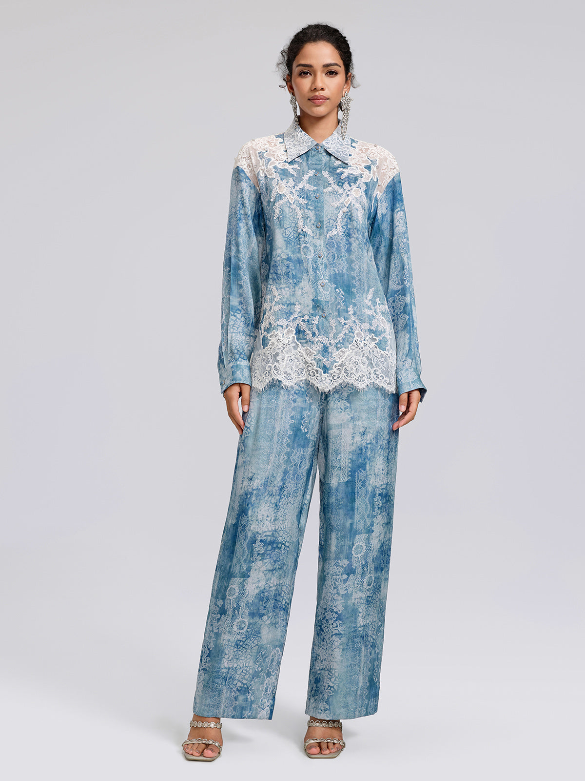 Tencel Embroidery Lace-Panel Shirt (Detachable Floral Included)
