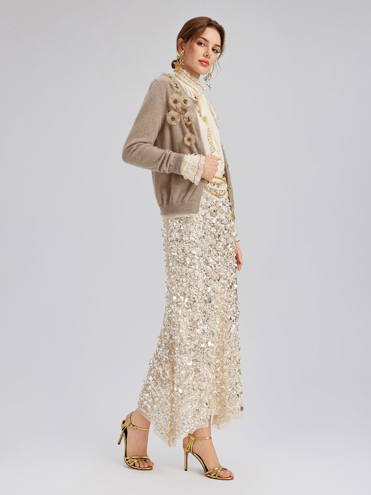 كارديجان صوف الكشمير المحبوك يدويًا بنقشة الزهور (100% كشمير)