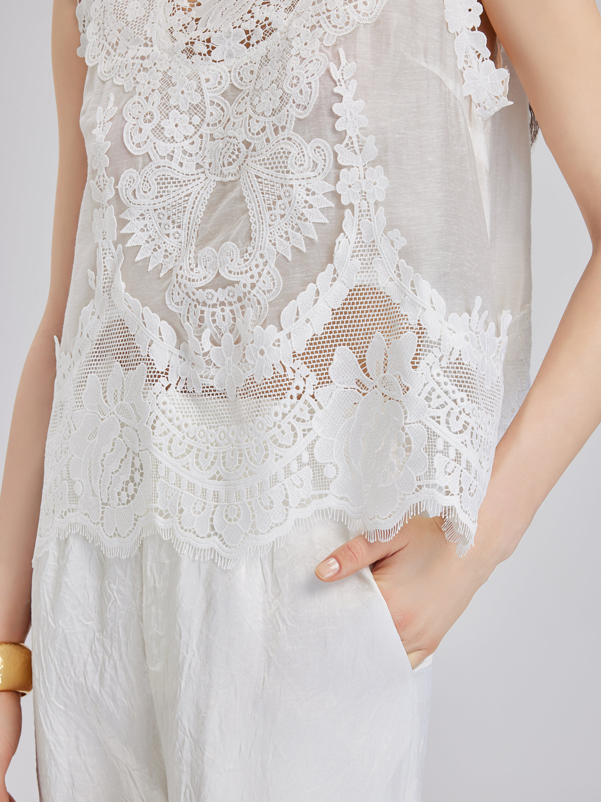 Vintage Eelegant Lace Embroidered Vest