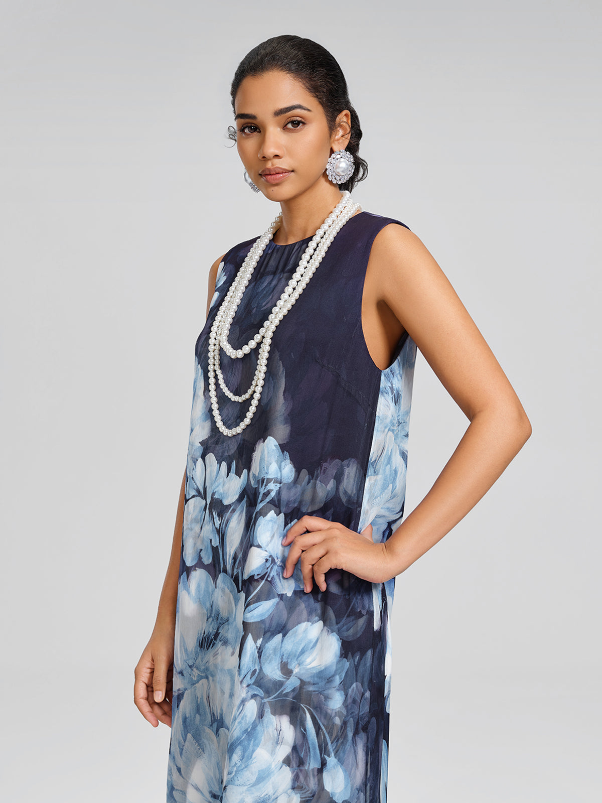 Double-Layer Artistic Print Sleeveless Dress