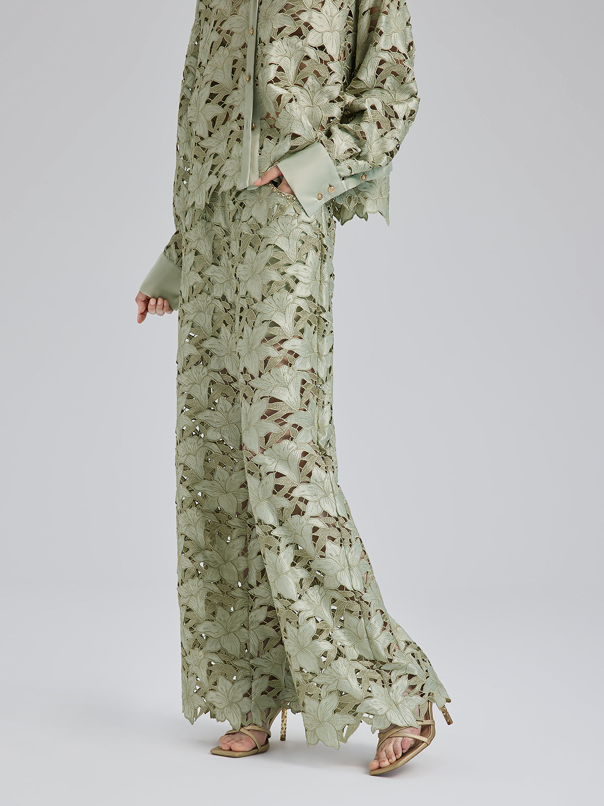 Studded Floral Cutwork Embroidery Set