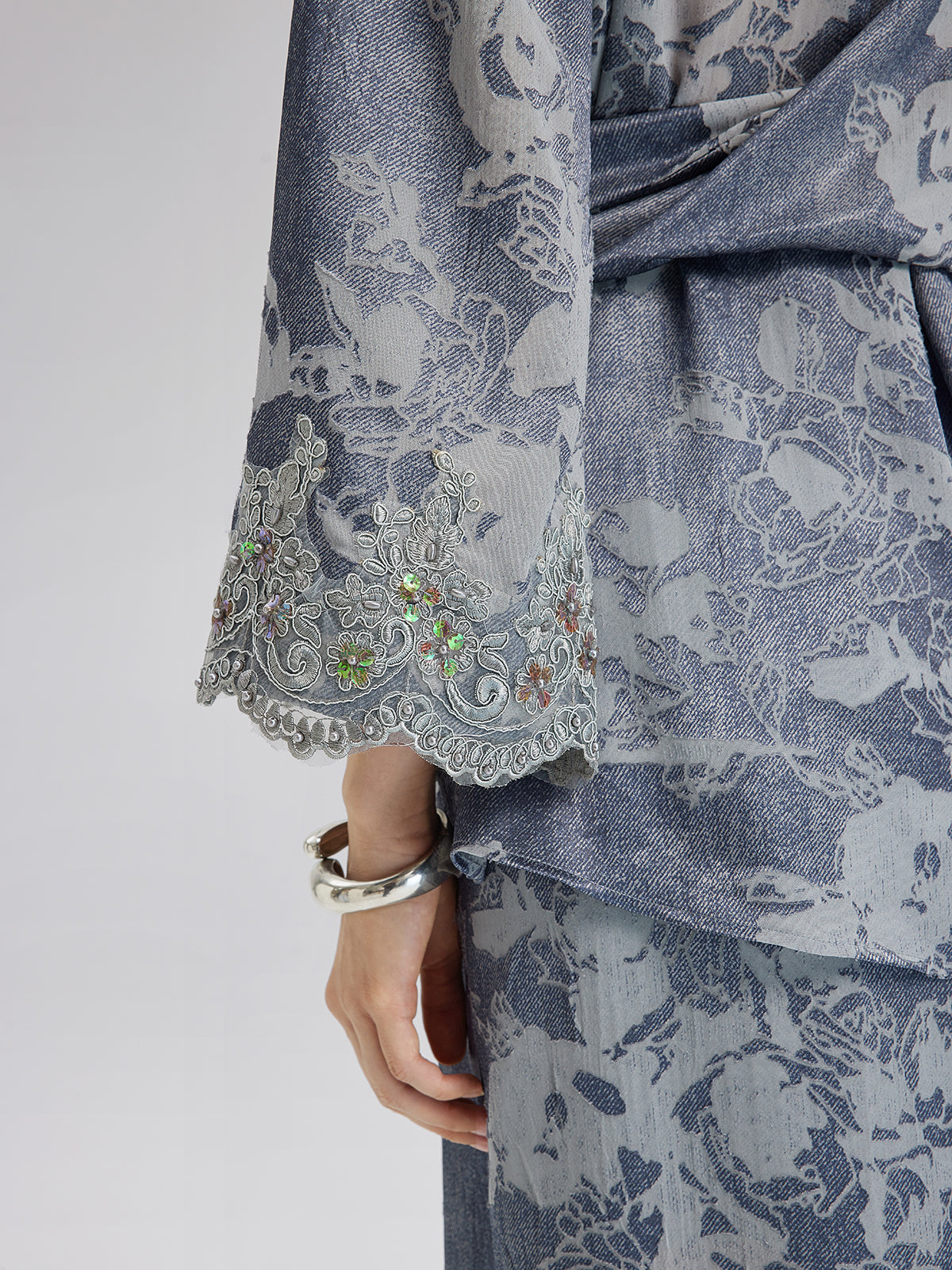 Final Sale | Burnout Floral Tie-Front Shirt
