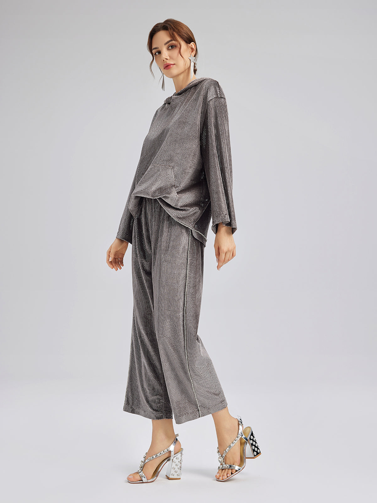 Hand-Sewn Feather Detachable Hoodie