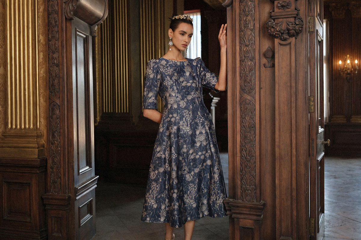 richradiqs floral midi dress in vintage hall
