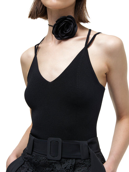 Closed Ribbed Knit Y Back Strap Top