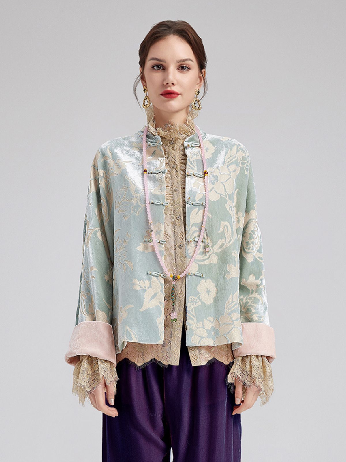 Neo Chinese Style Velvet Floral Jacket（Includes Necklace）