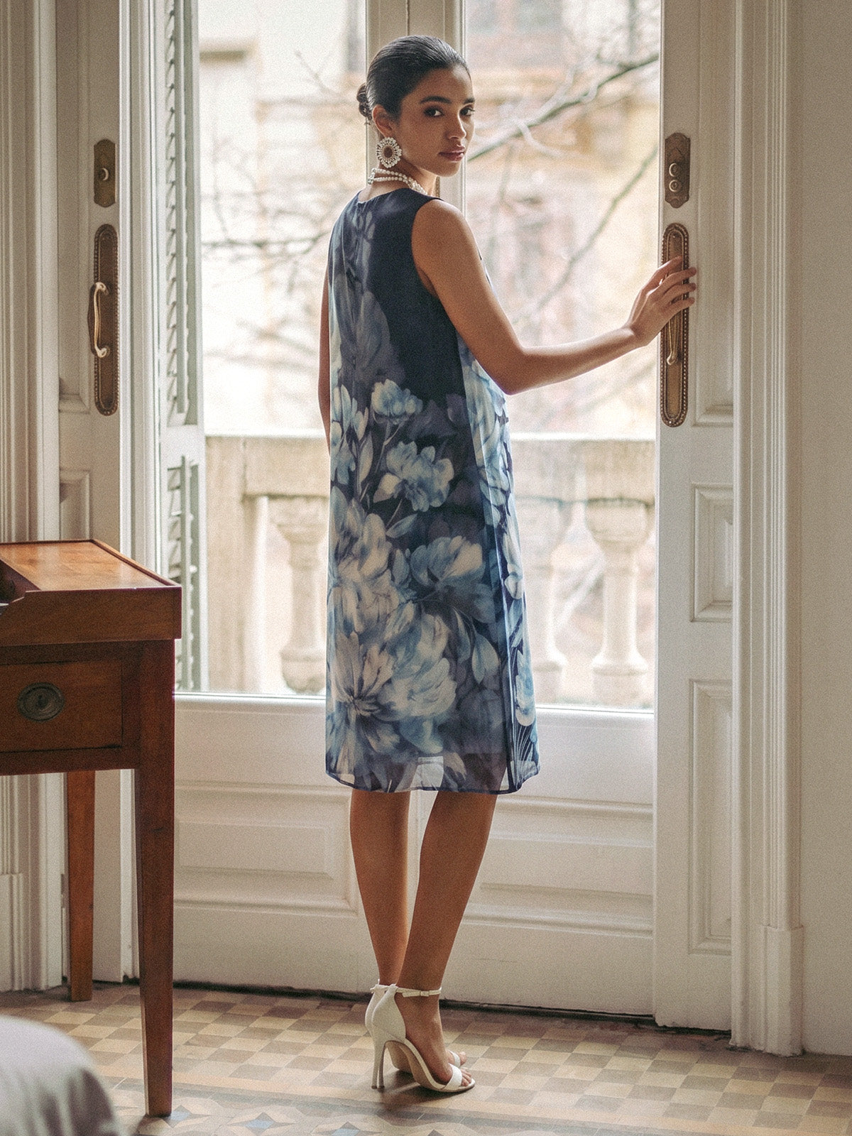 Double-Layer Artistic Print Sleeveless Dress
