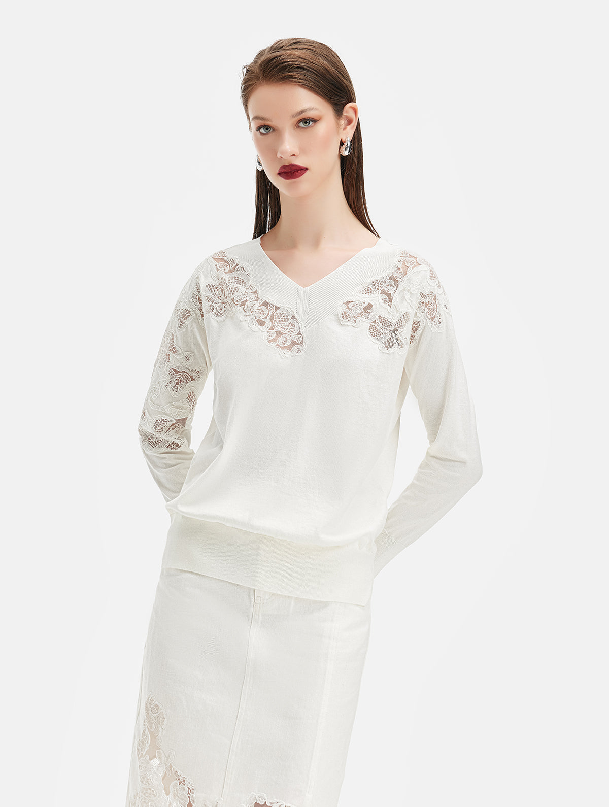 V-neck Lace Embroidered Knit Top