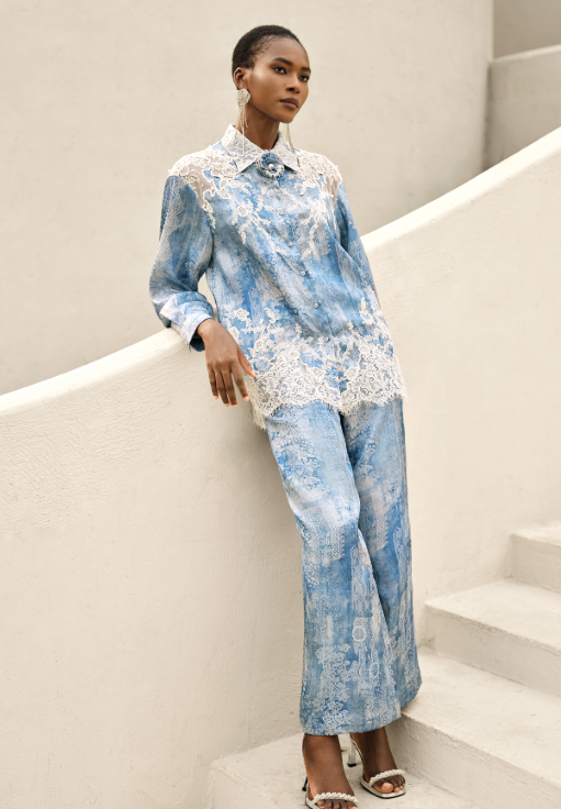 Tencel Embroidery Lace-Panel Shirt (Detachable Floral Included)