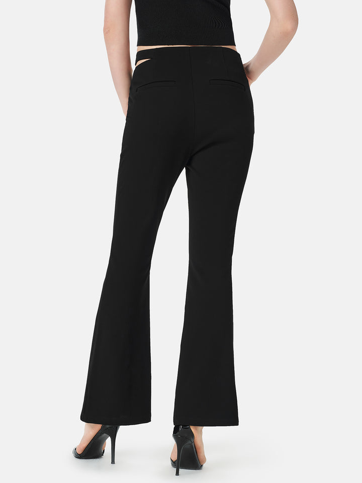 Hollow Out Slimming Knit Pants