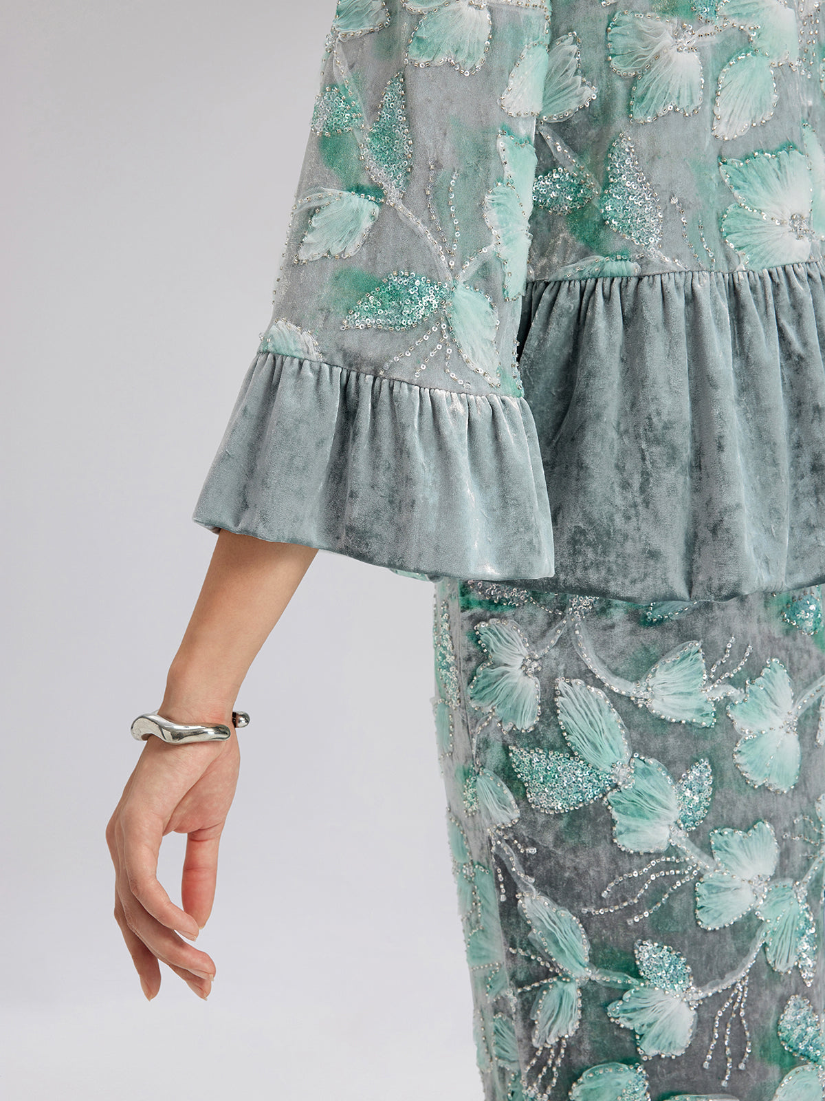 Final Sale | Beaded Floral Embroidered Velvet Stand Collar Jacket