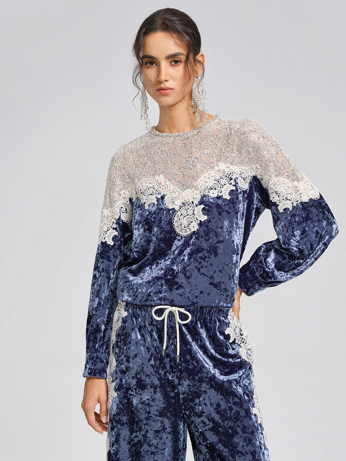 Velvet Vintage Lace Trim Set