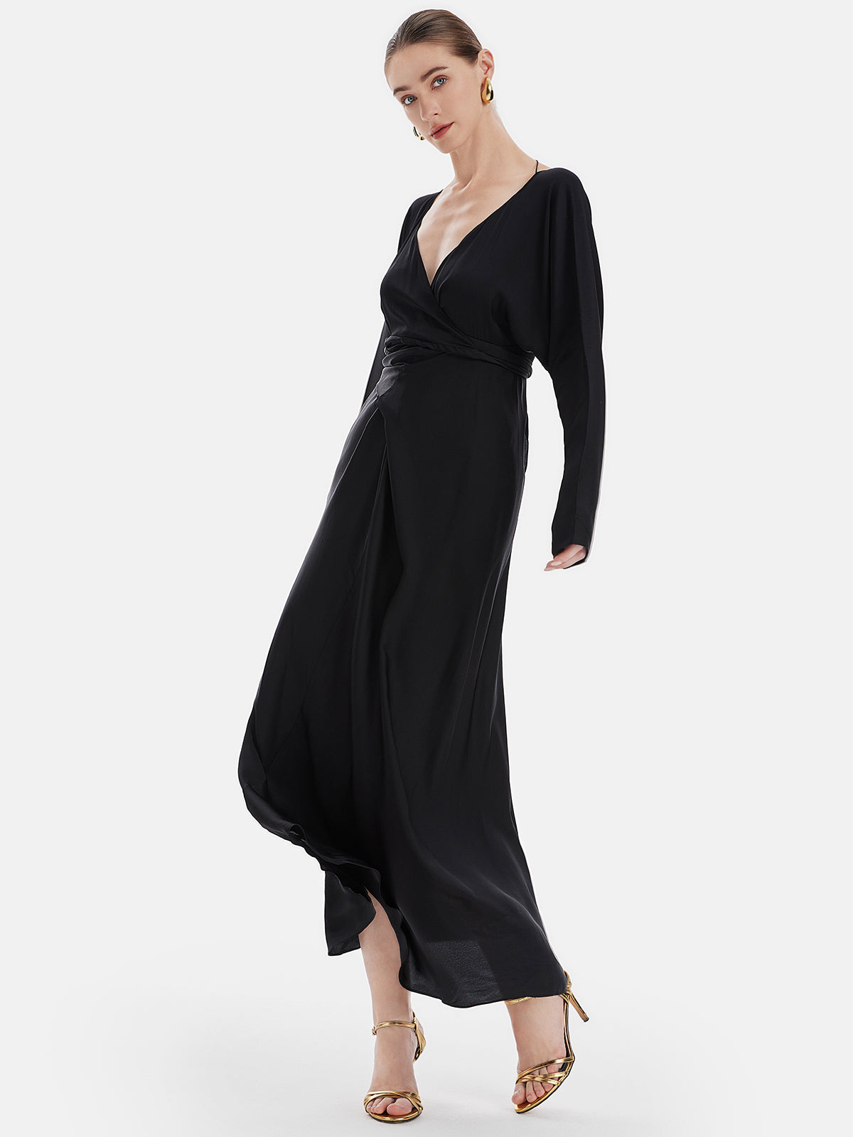 Relaxed-Fit Long Sleeve V-neck Maxi Dress