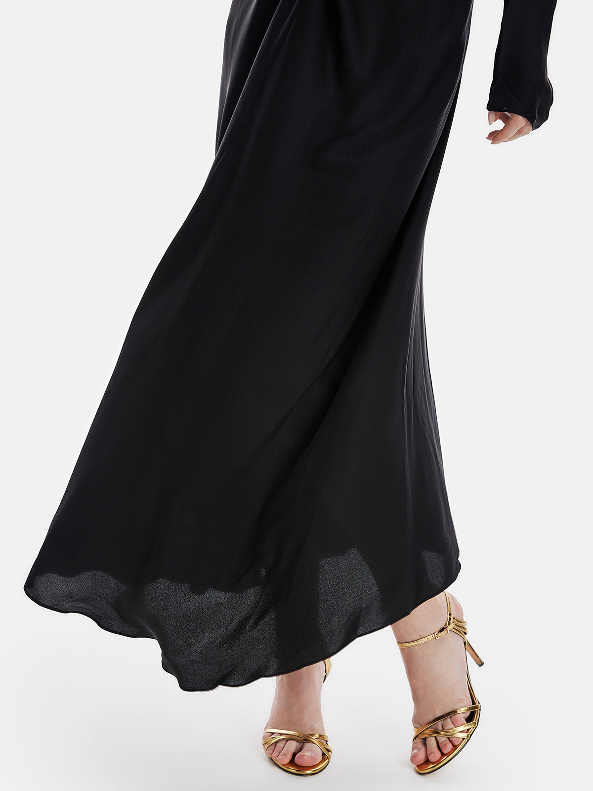 Relaxed-Fit Long Sleeve V-neck Maxi Dress