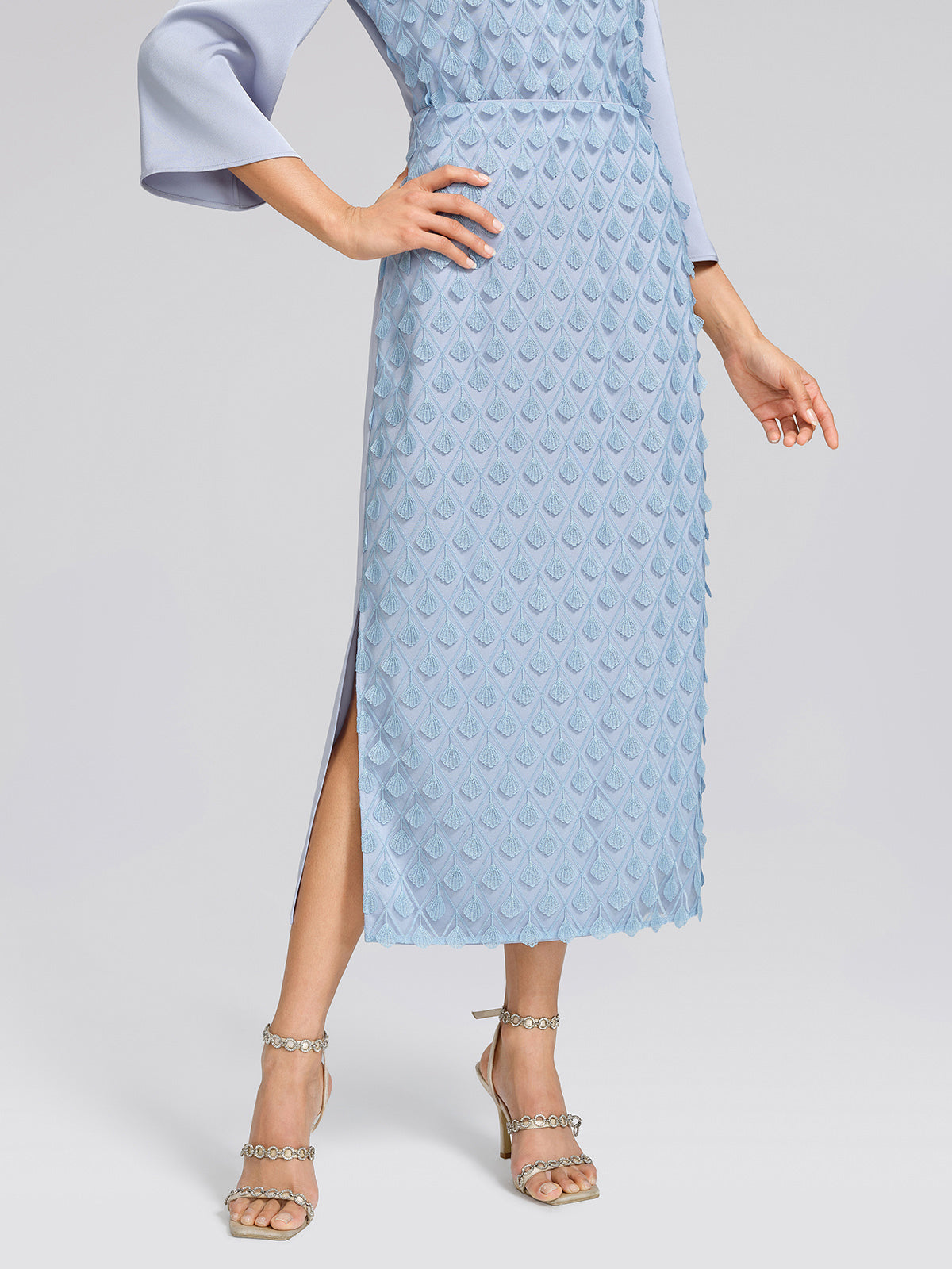 Mesh Ginkgo Embroidery Wave Hem Skirt