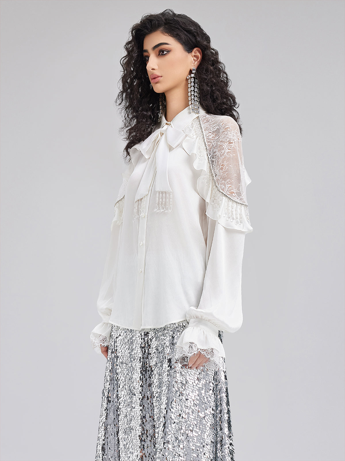 Lace Trimmed Detachable Collar Shirt