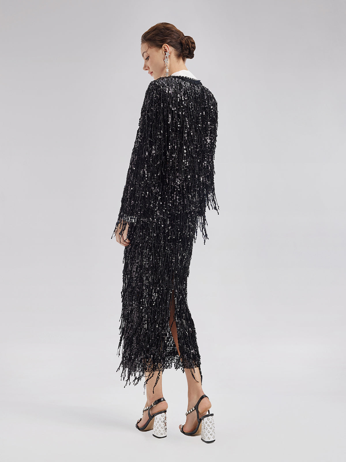 Contemporary clothing item with relaxed proportions