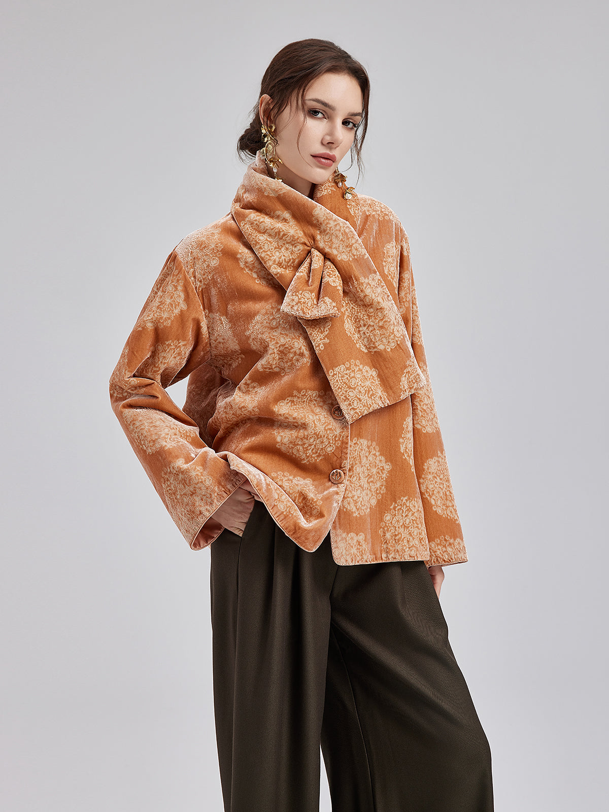 Silk Velvet Jacquard Coat（Includes Scarf）