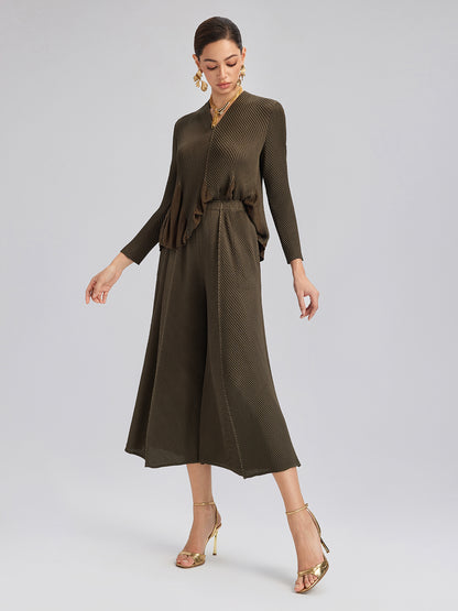 Floral Bud-Edge Textured V-Neck Top