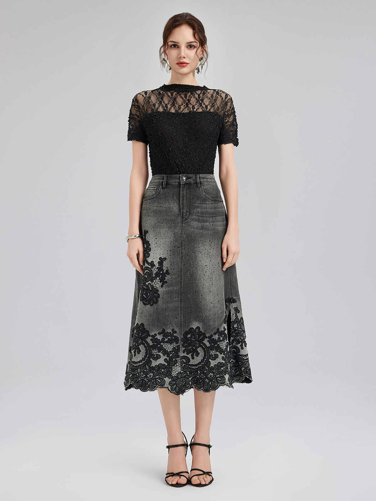 New Embroidered Rhinestone Denim Skirt