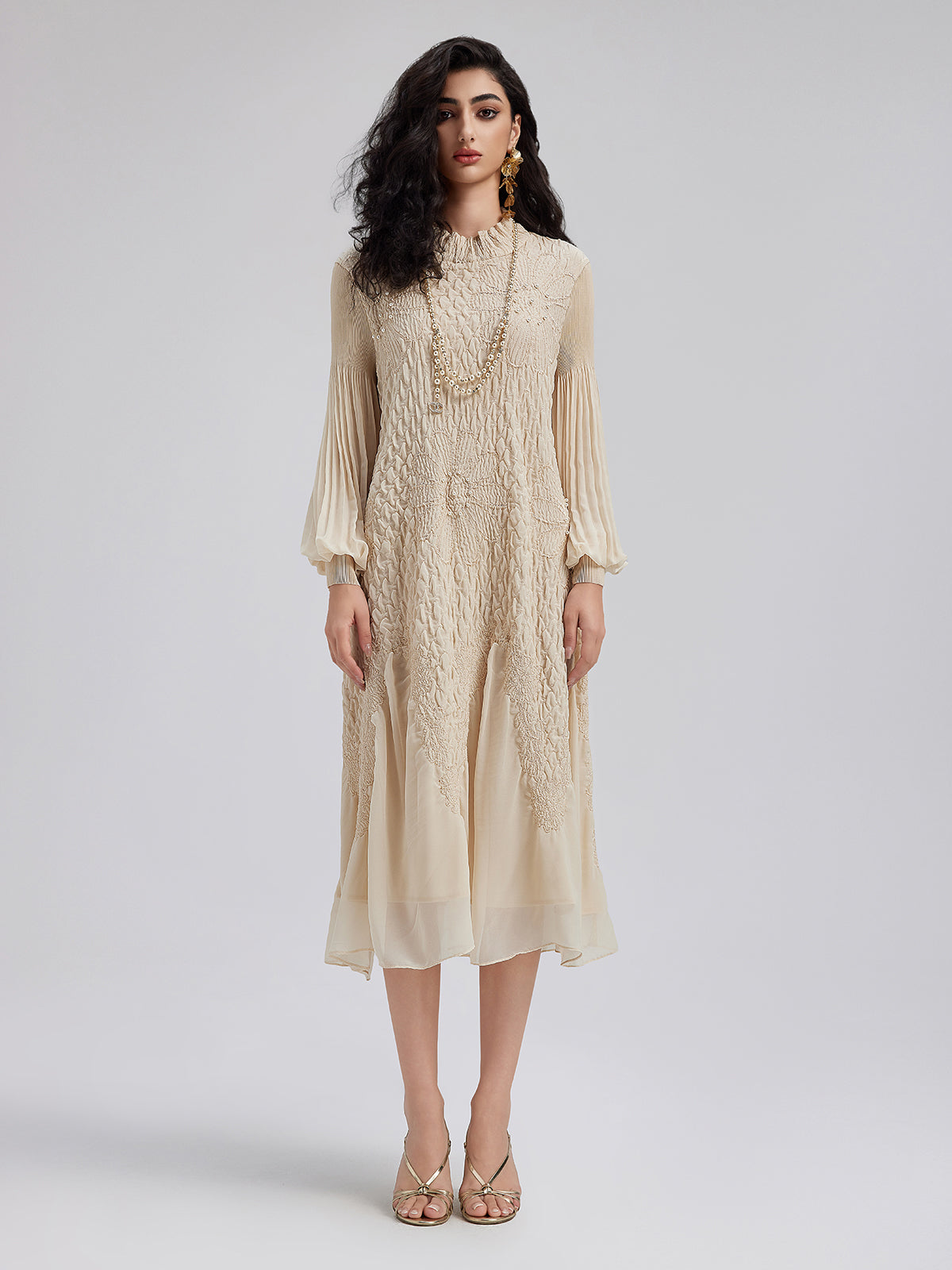 Round Neck Pleated Loose Embroidered Dress