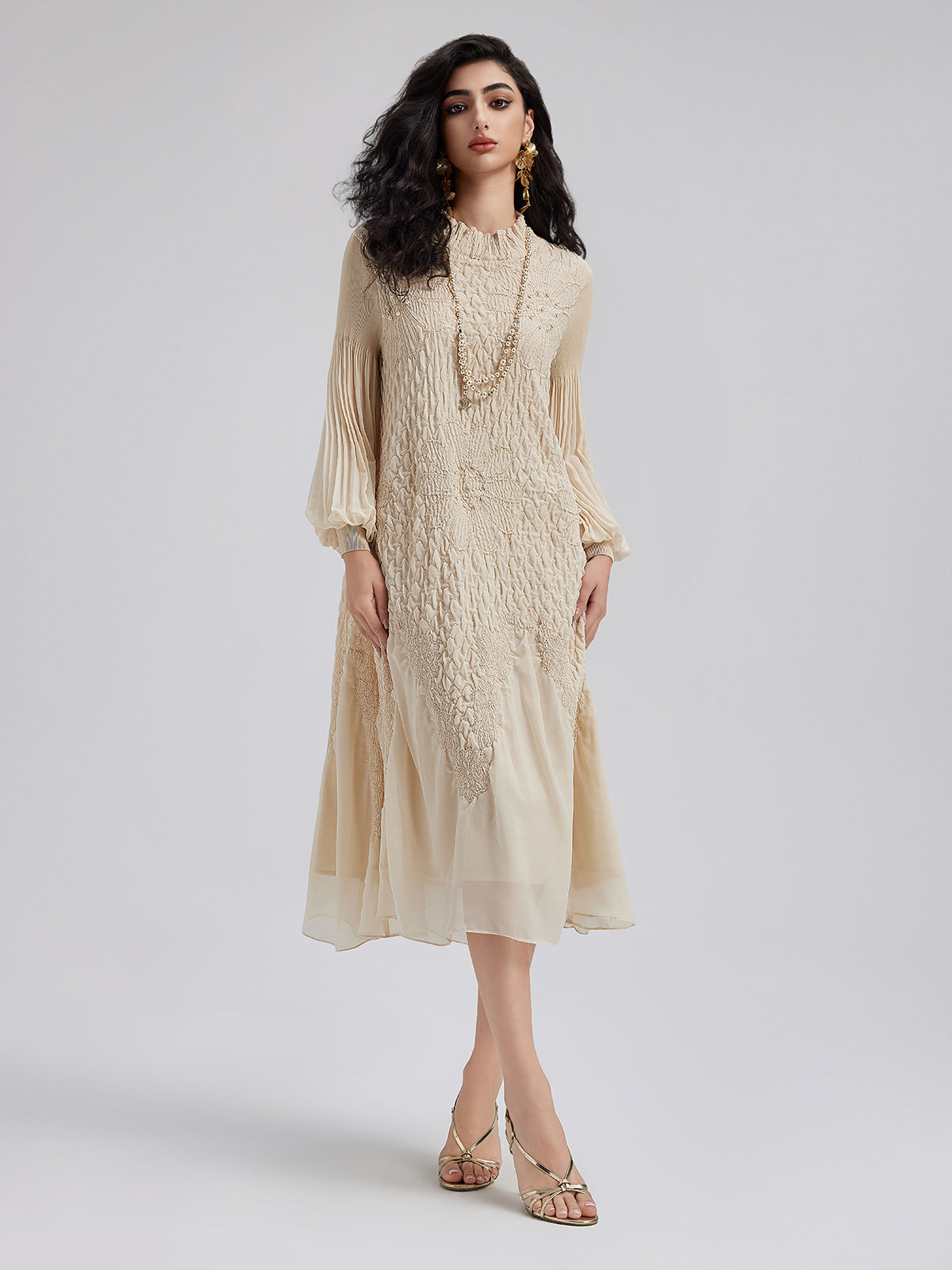 Round Neck Pleated Loose Embroidered Dress