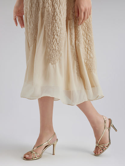 Round Neck Pleated Loose Embroidered Dress