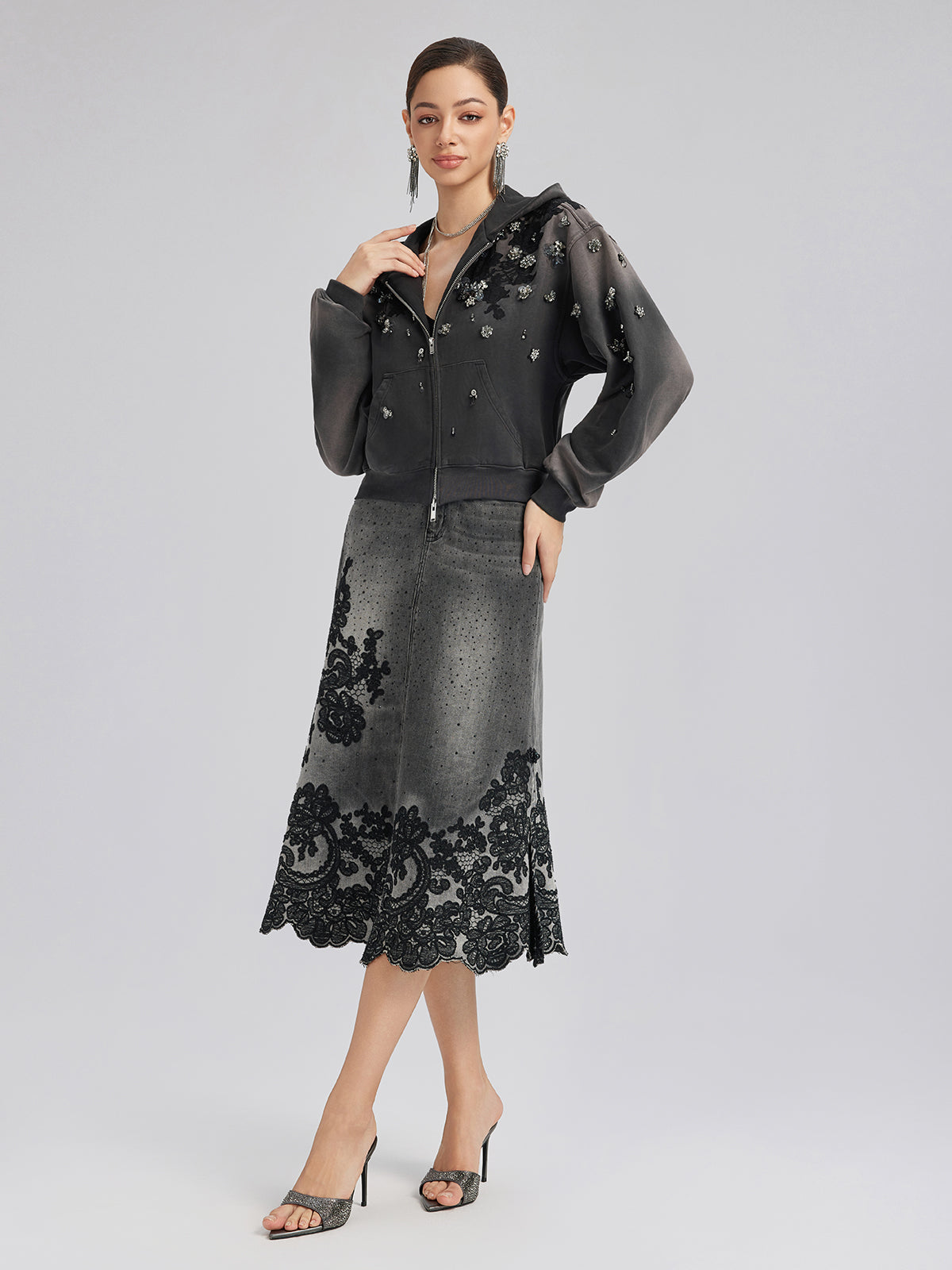 New Embroidered Rhinestone Denim Skirt