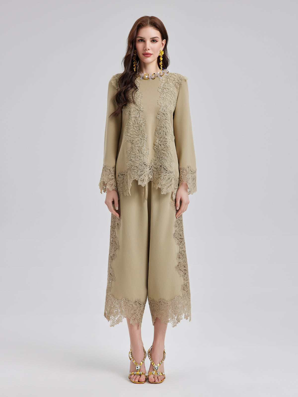 Final Sale | Elegant Lace-Trim Cropped Pants