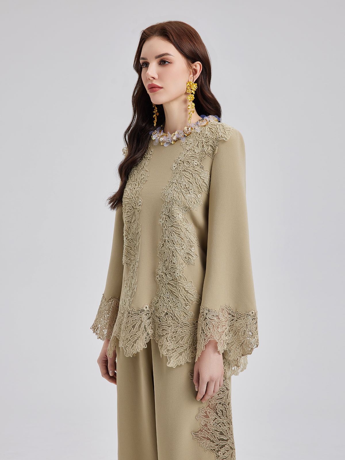 Final Sale | Lace-Trim Flare Sleeve Blouse