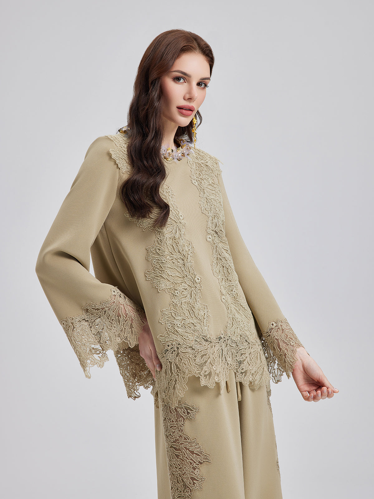 Final Sale | Lace-Trim Flare Sleeve Blouse