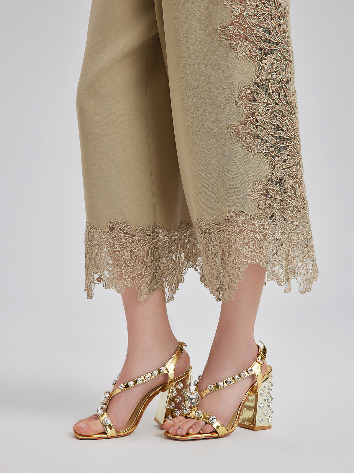 Final Sale | Elegant Lace-Trim Cropped Pants
