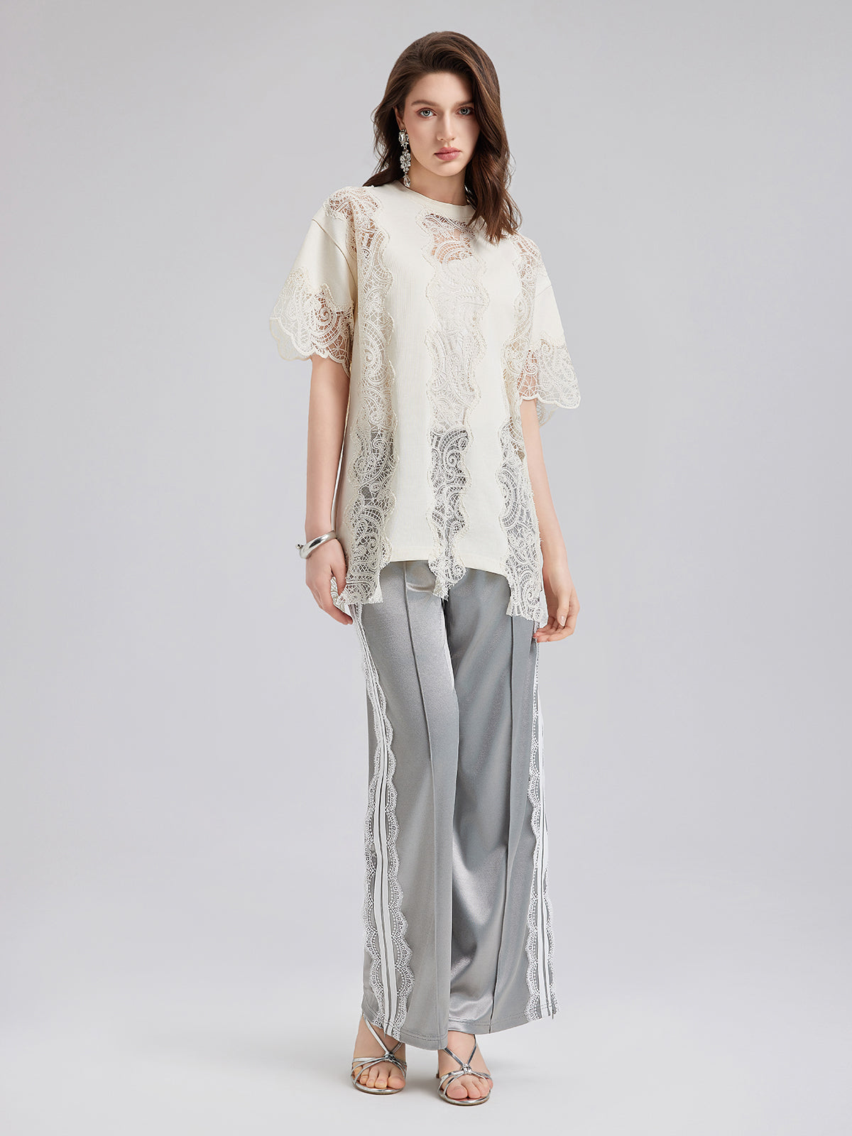 Elegant Cotton Lace-Trimmed T-Shirt (Lining not included)