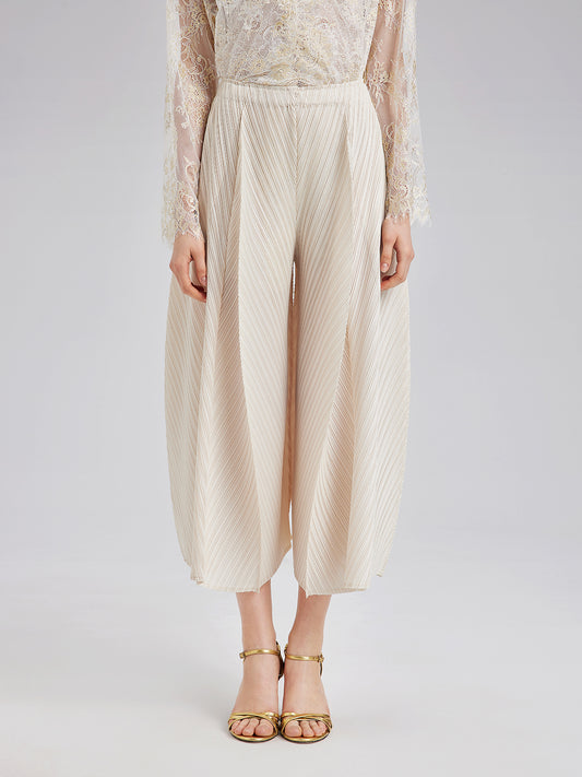 Sculpted Pleated Wide-Leg Pants