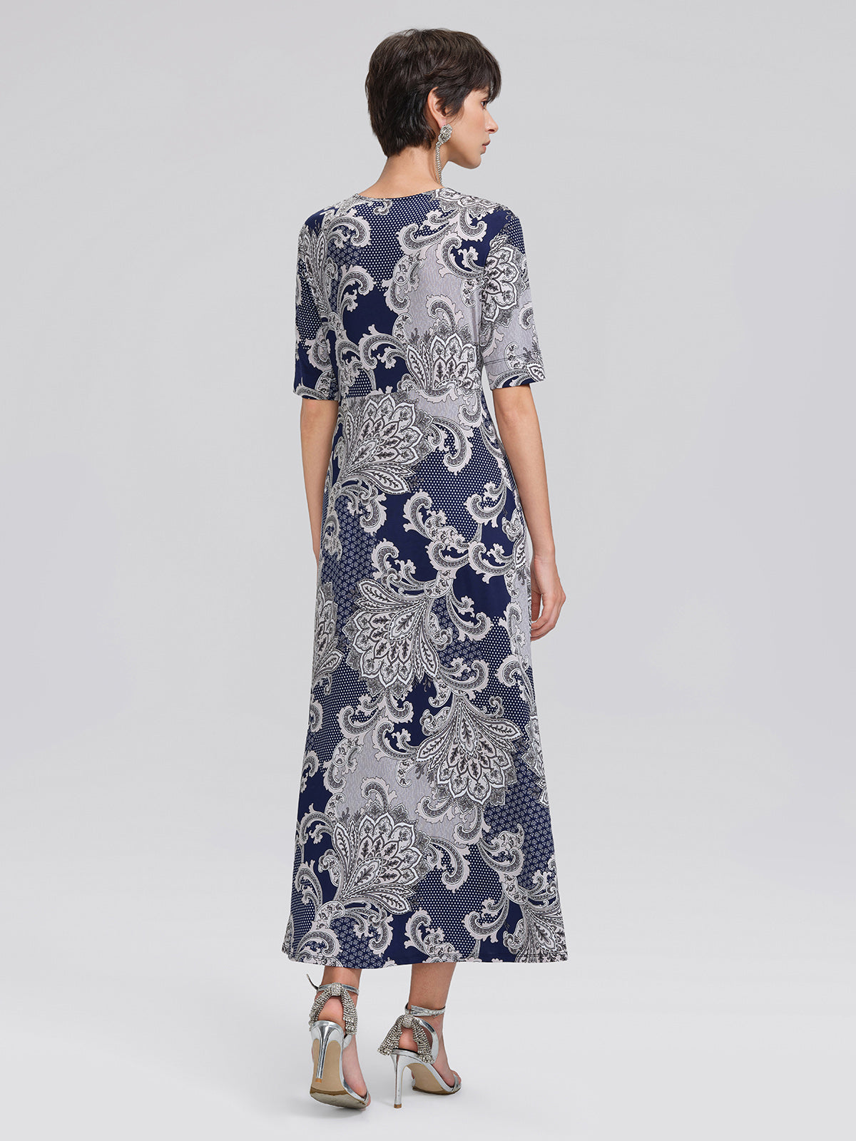 Women's Paisley Print Twist Waist V-Neck Blue Maxi Dress – RICHRADIQS