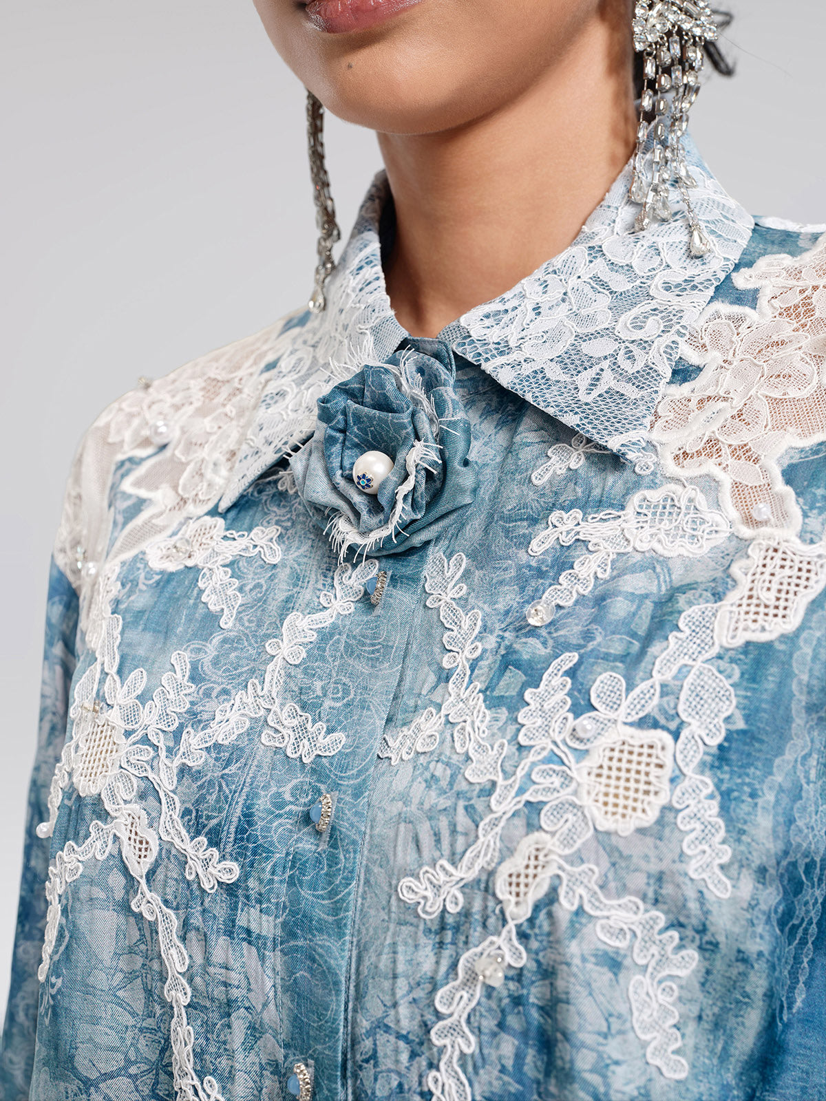 Tencel Embroidery Lace-Panel Shirt (Detachable Floral Included)