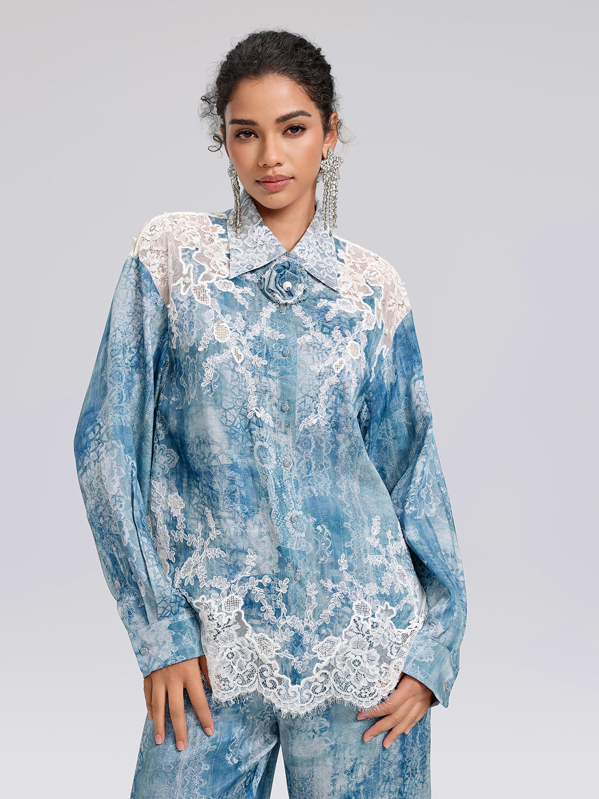 Tencel Embroidery Lace-Panel Shirt (Detachable Floral Included)