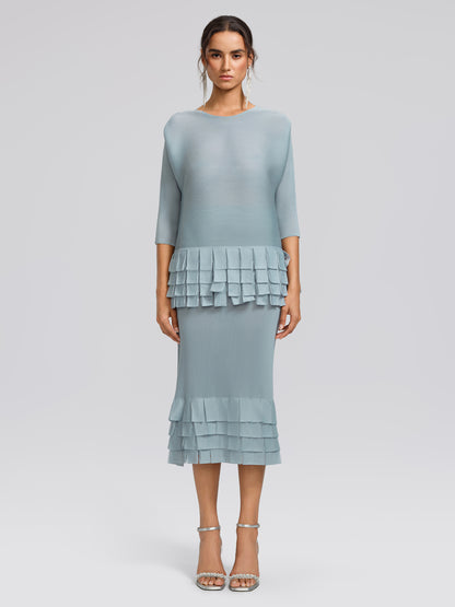 Pleated Textured Scallop-Trimmed Set