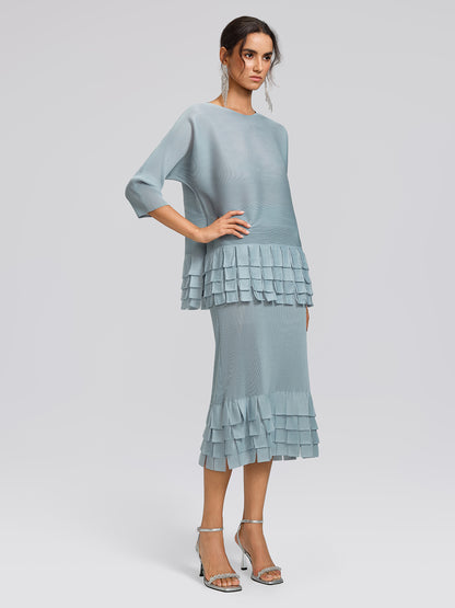 Pleated Textured Scallop-Trimmed Set