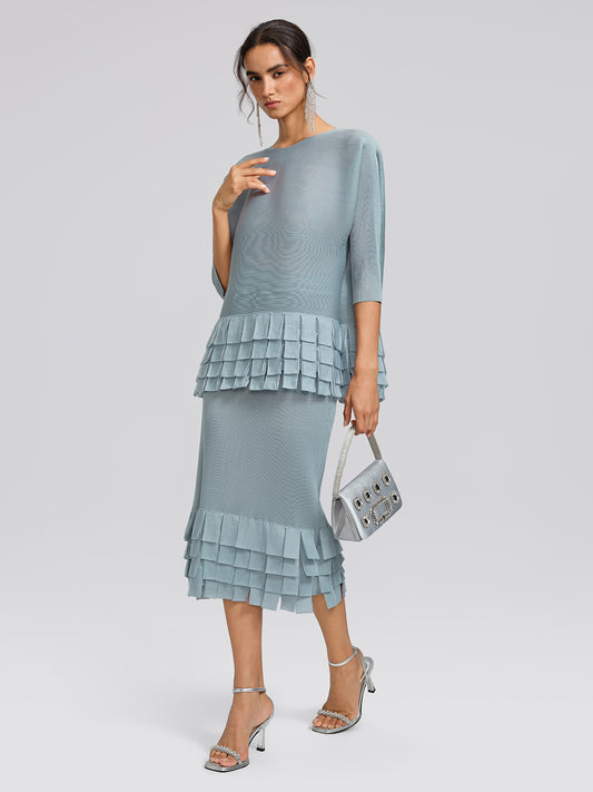 Pleated Textured Scallop-Trimmed Set